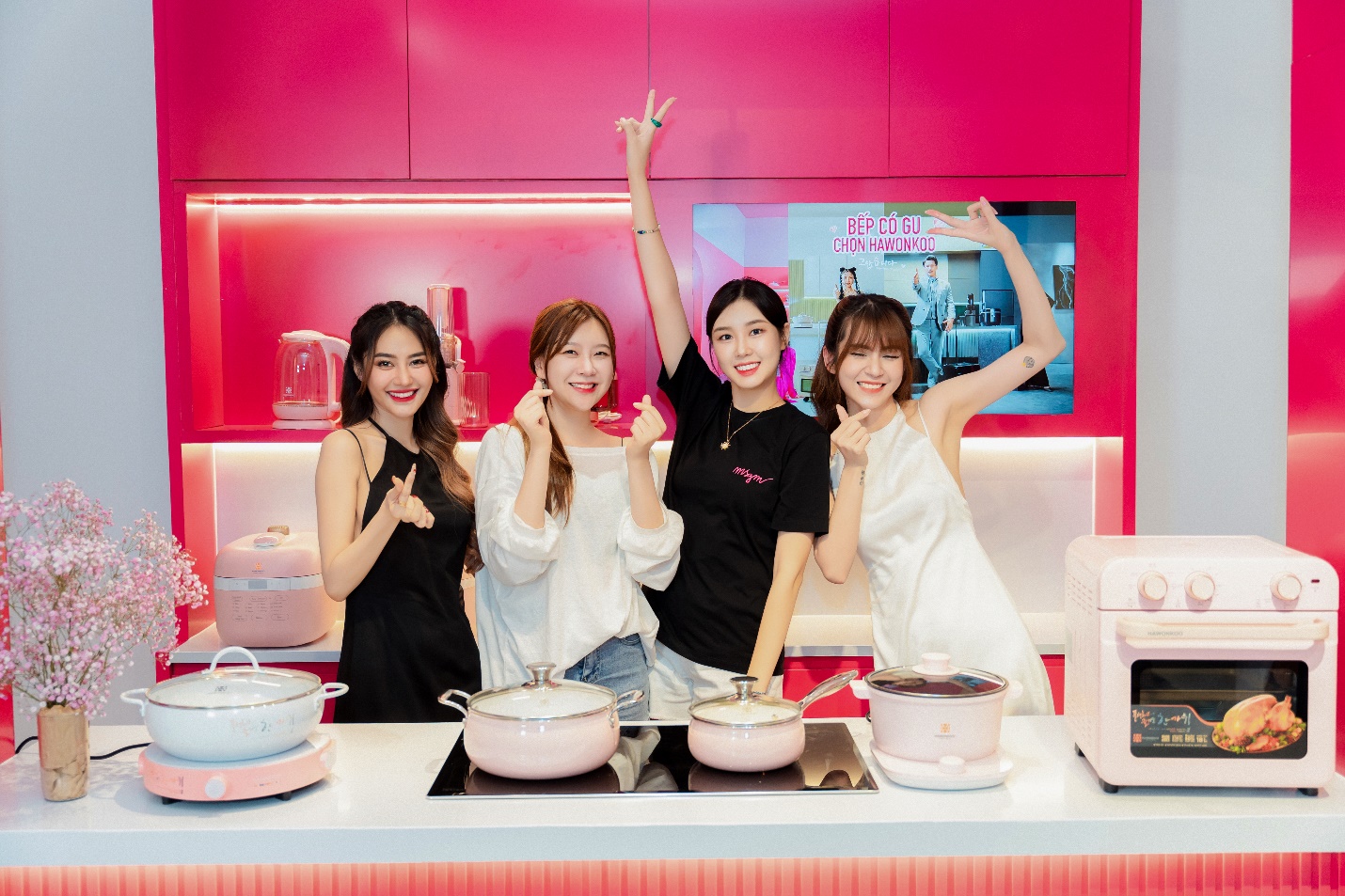Vừa sang Việt Nam, Hoa hậu Hàn Quốc tất bật vào bếp vì lý do không ai ngờ tới - Ảnh 4.