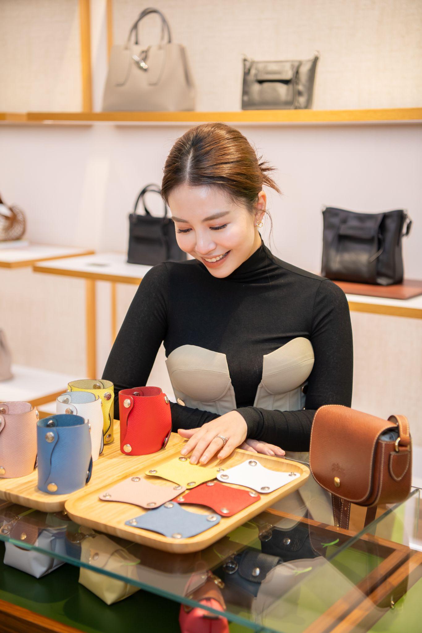 Check-in cửa hàng Longchamp chính hãng tại Tràng Tiền cùng Lương Thùy Linh, Jun Vũ, Dương Tú Anh - Ảnh 13.