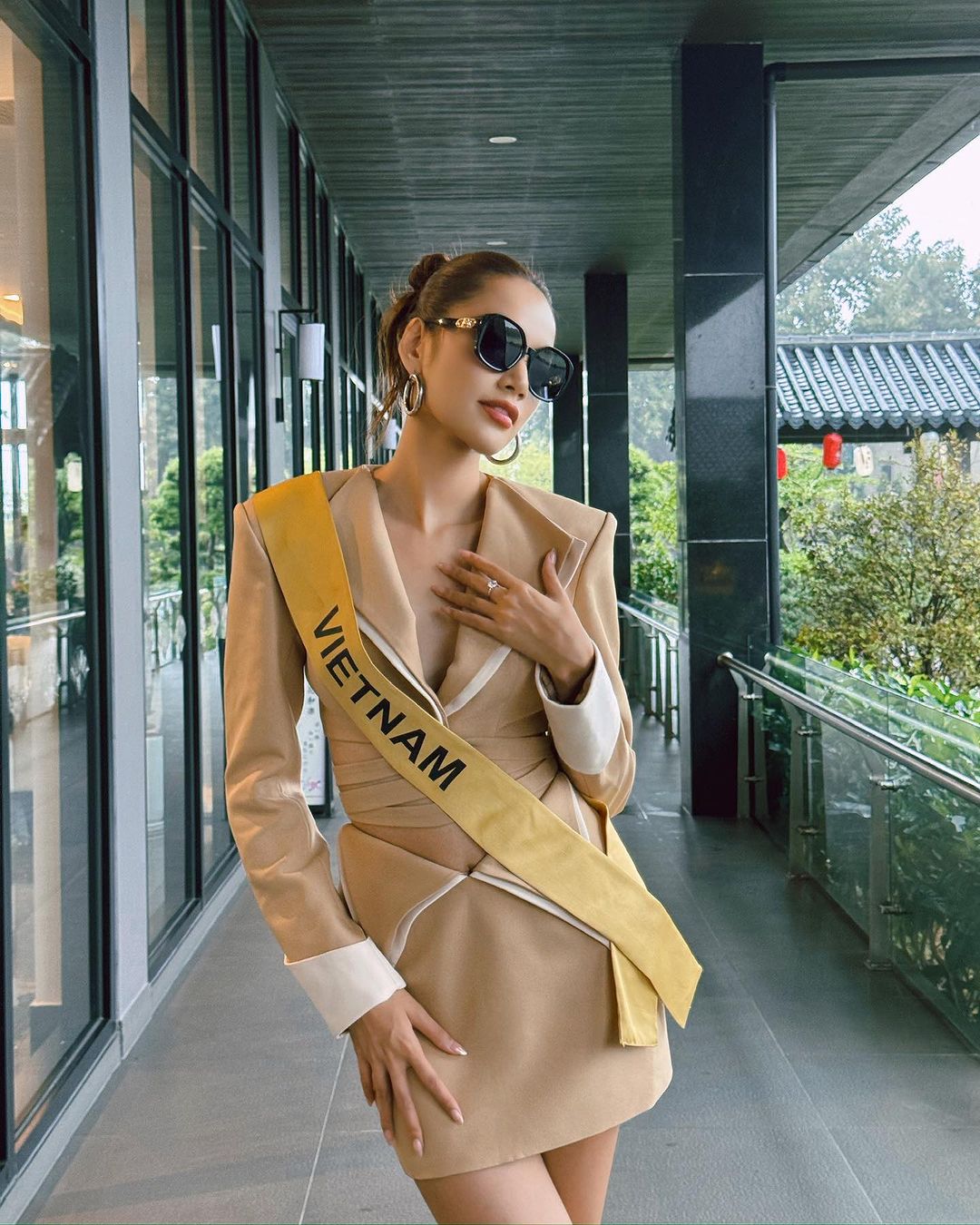 Bí quyết nuôi dưỡng đôi mắt sáng khỏe theo Lê Hoàng Phương