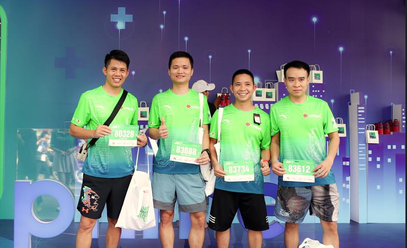 Dàn runner xúng xính đi nhận Bib VPIM 2023 - Ảnh 8.