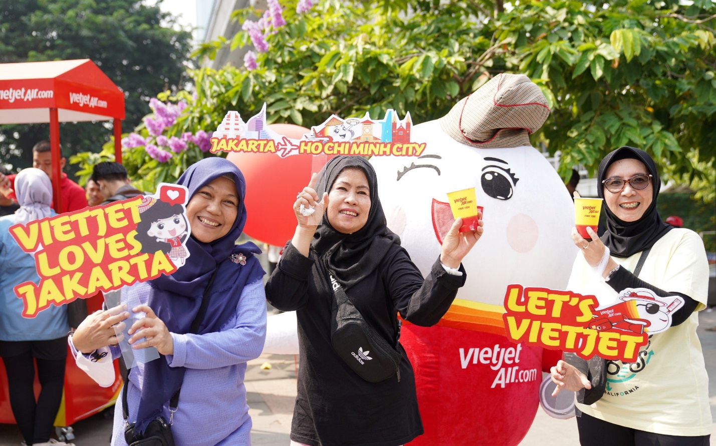 Vietjet được vinh danh “Thương hiệu Mạnh – Tăng trưởng Ấn tượng” 2023 - Ảnh 1.