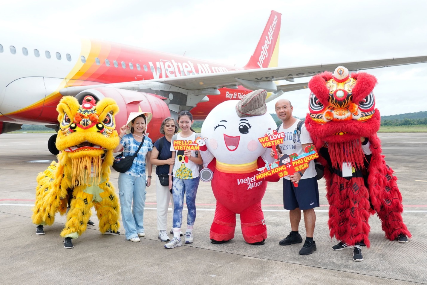 Vietjet được vinh danh “Thương hiệu Mạnh – Tăng trưởng Ấn tượng” 2023 - Ảnh 2.