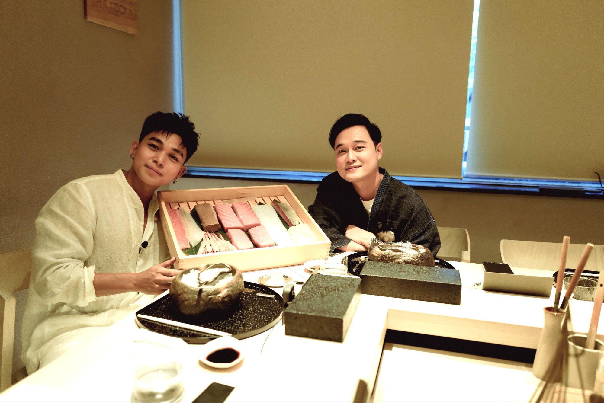 Jun Phạm và Quang Vinh chạy KPI ăn 20 món Nhật trong 2 tiếng - Ảnh 5.