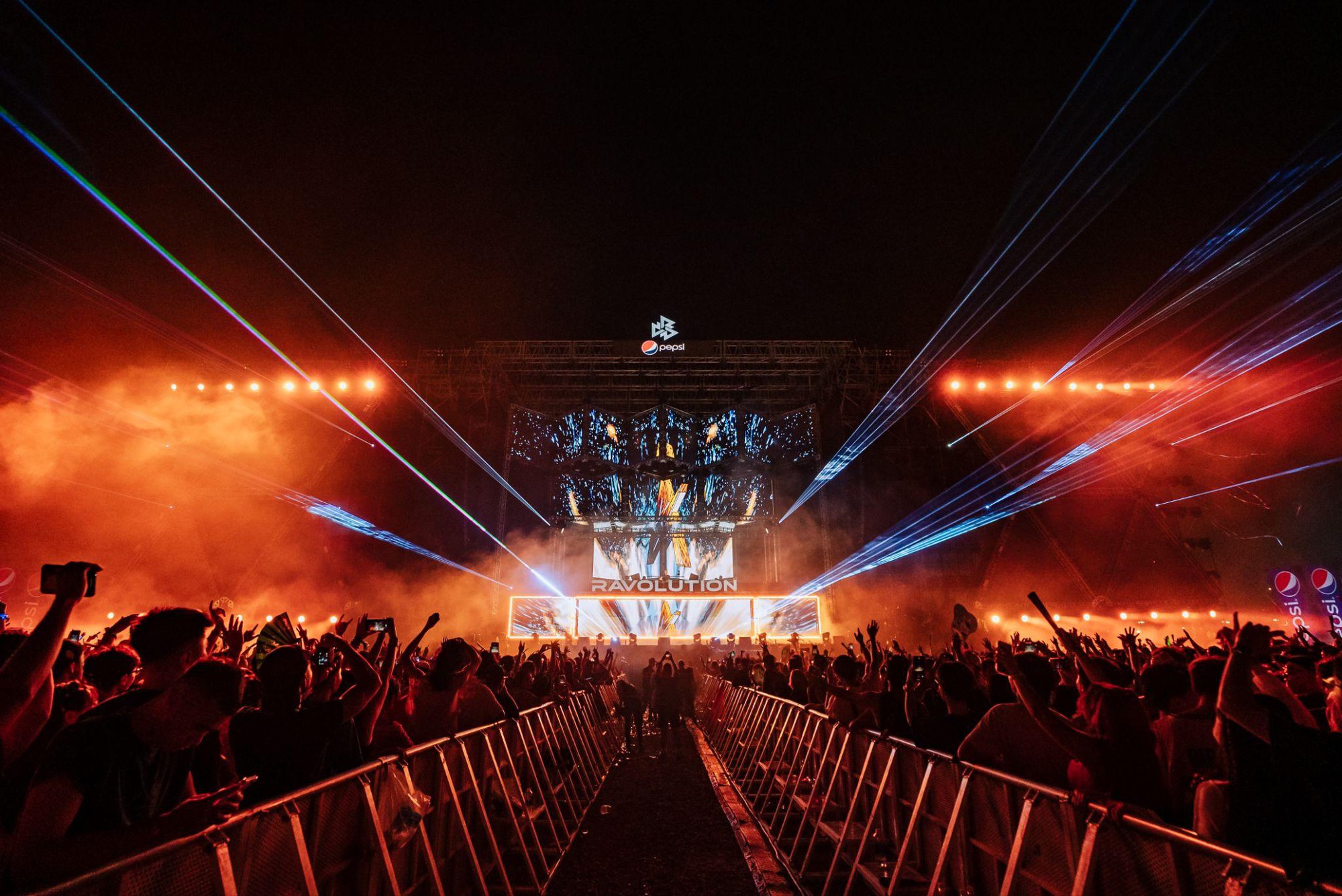 “BIGO x Ravolution Fest 2023” - Lễ hội âm nhạc điện tử độc đáo sắp diễn ra tại TP.HCM - Ảnh 1.