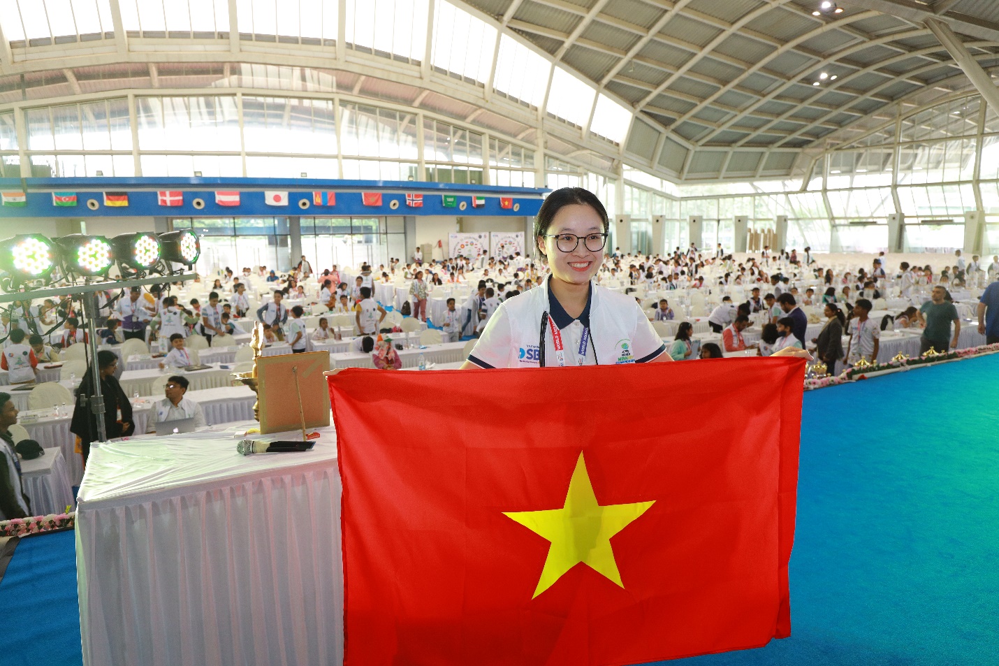 Kỷ lục gia Việt Nam Đặng Ngọc Phương Trinh phá kỷ lục thế giới của người Pháp - Ảnh 6.