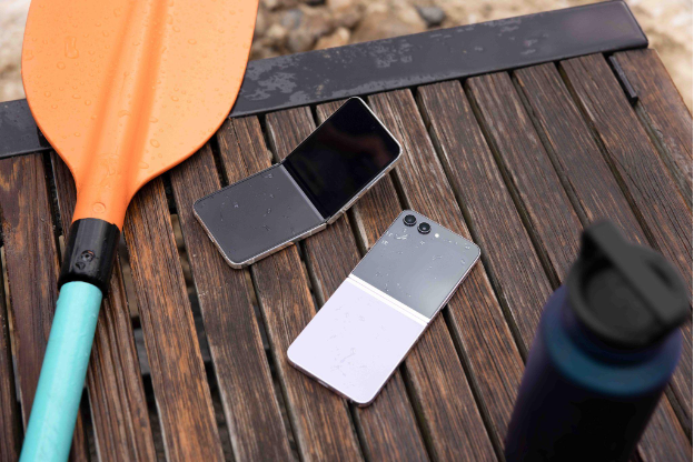 Galaxy Z Flip5 - &quot;Tượng đài&quot; smartphone gập vỏ sò thế hệ mới - Ảnh 3.