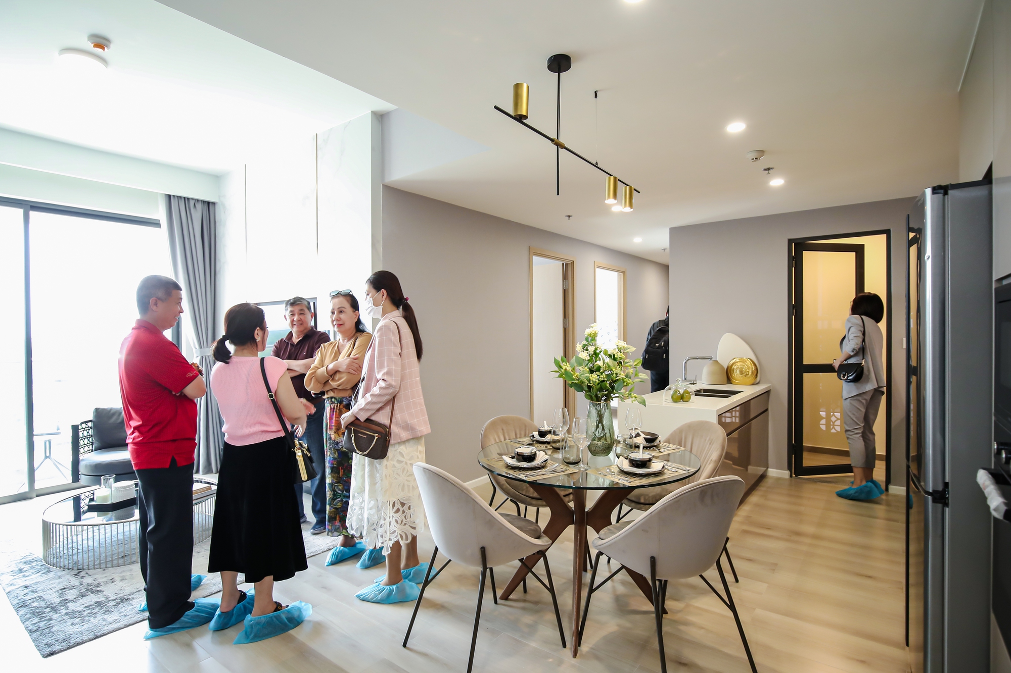 Theo chân khách hàng trải nghiệm căn hộ cao cấp bậc nhất khu Đông TPHCM - Ảnh 4.