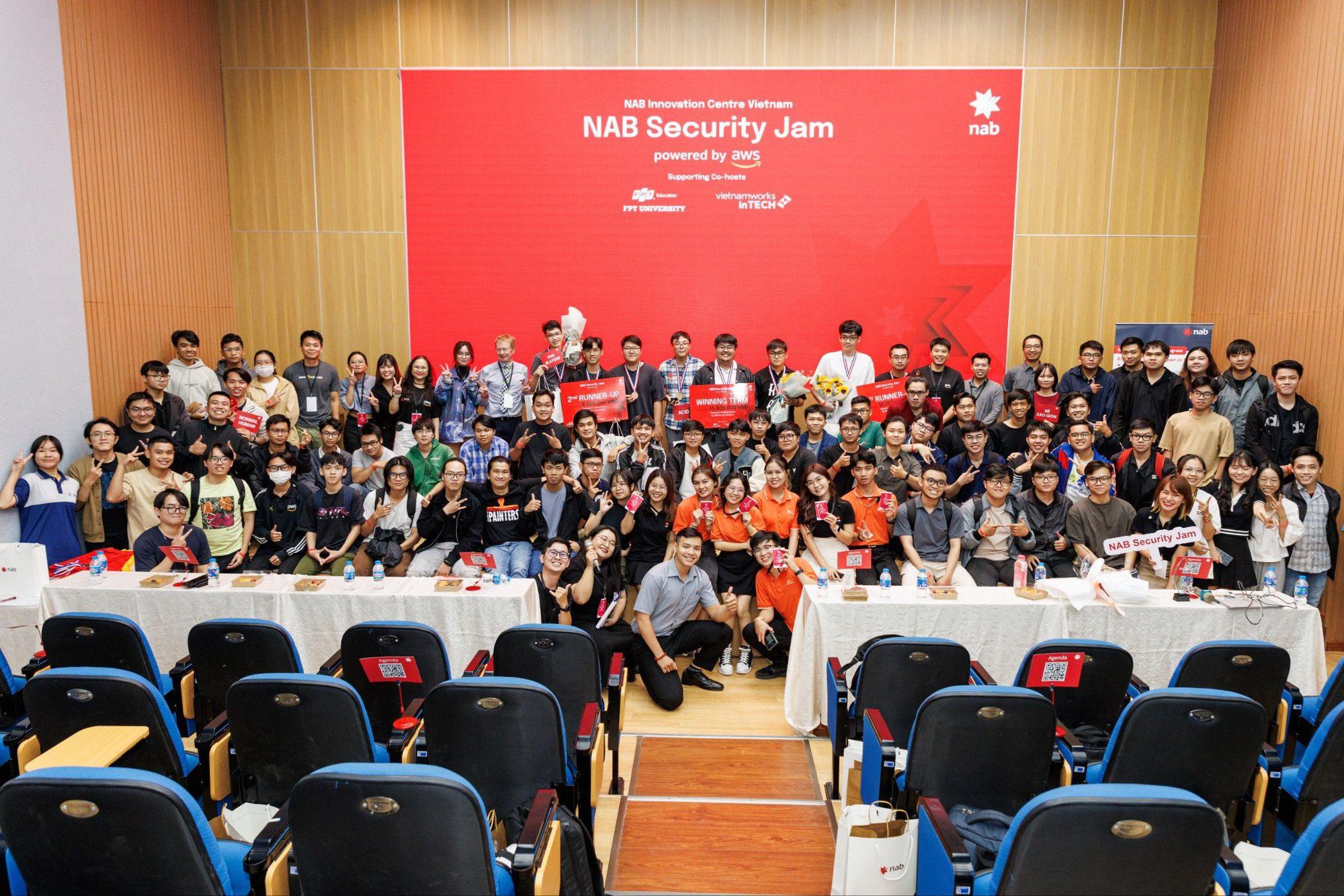 Security Jam: Sân chơi dành cho giới trẻ yêu công nghệ được tổ chức bởi NAB Innovation Centre Vietnam trên nền tảng AWS Cloud - Ảnh 1.