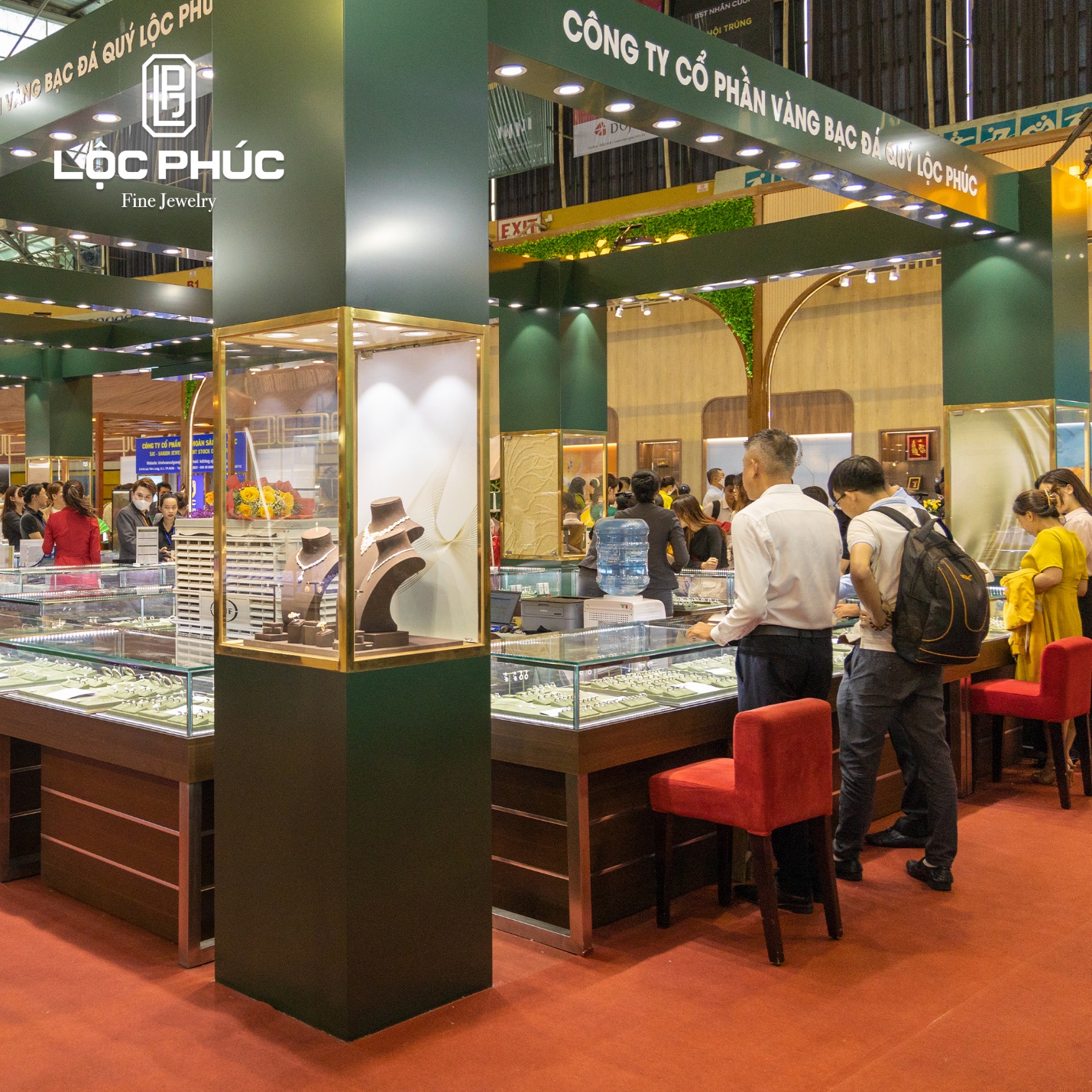 Lộc Phúc Fine Jewelry ưu đãi khủng tại VIJF 2023, Nhà thi đấu Nguyễn Du - Ảnh 1.