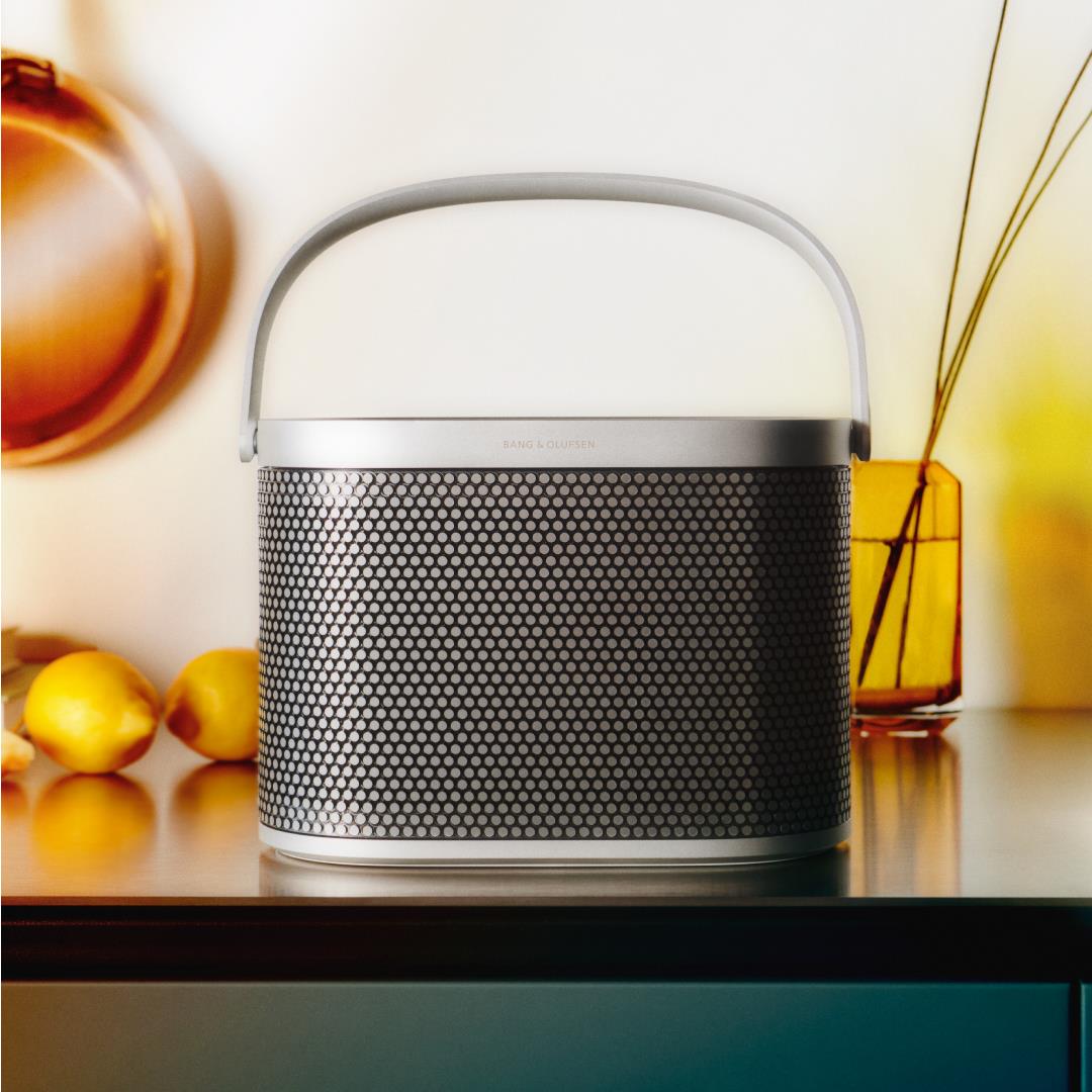 Đi tìm “tri âm” trong giấy gói quà cùng Bang & Olufsen - Ảnh 2.