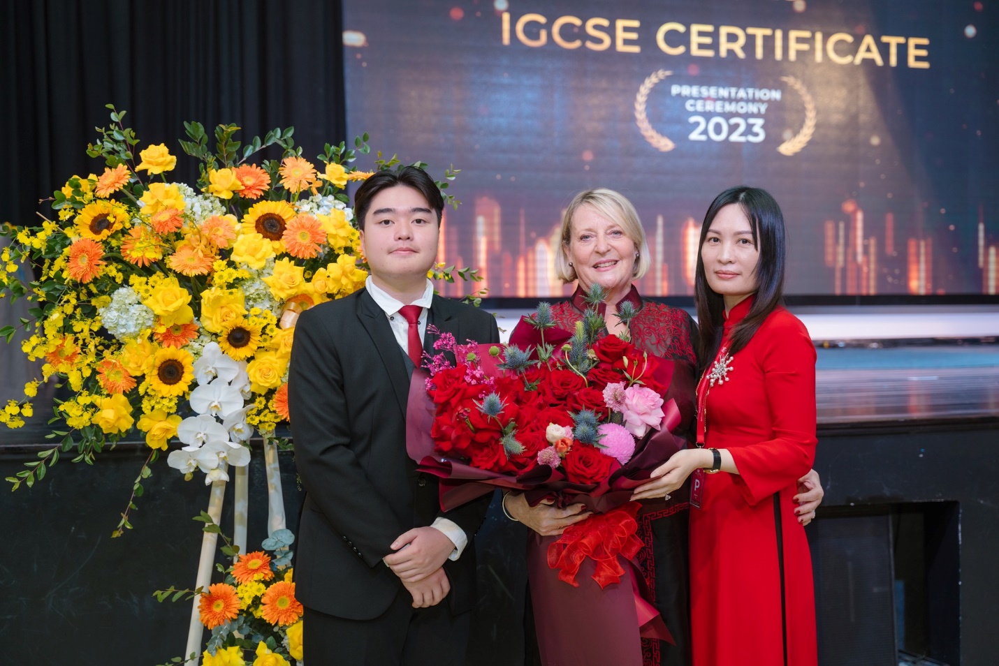 Lễ trao chứng chỉ IGCSE 2023 tại BVIS Hà Nội: Thành tích ấn tượng, giữ vững vị thế - Ảnh 5.