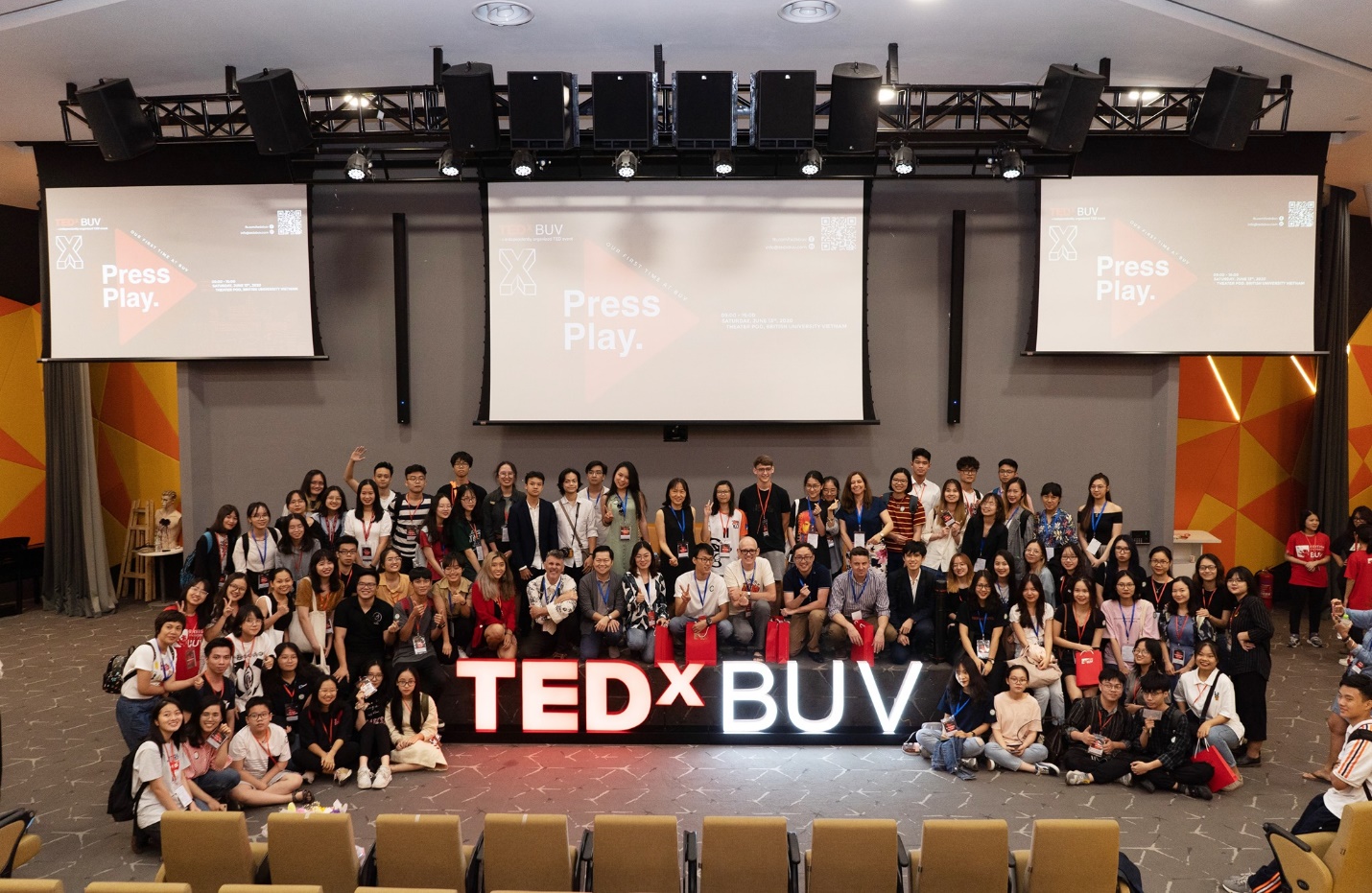 TEDx BUV, Z-Marketer: khi hoạt động sinh viên “nâng tầm” thành sự kiện chuyên nghiệp - Ảnh 2.