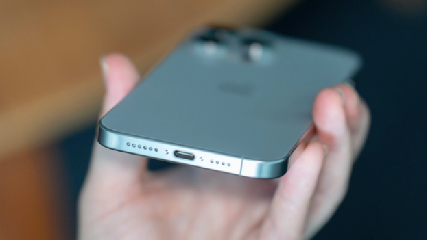 iPhone 15 Pro Max bất ngờ tuột dốc không phanh: Chỉ từ 28,49 triệu đồng - Ảnh 5.