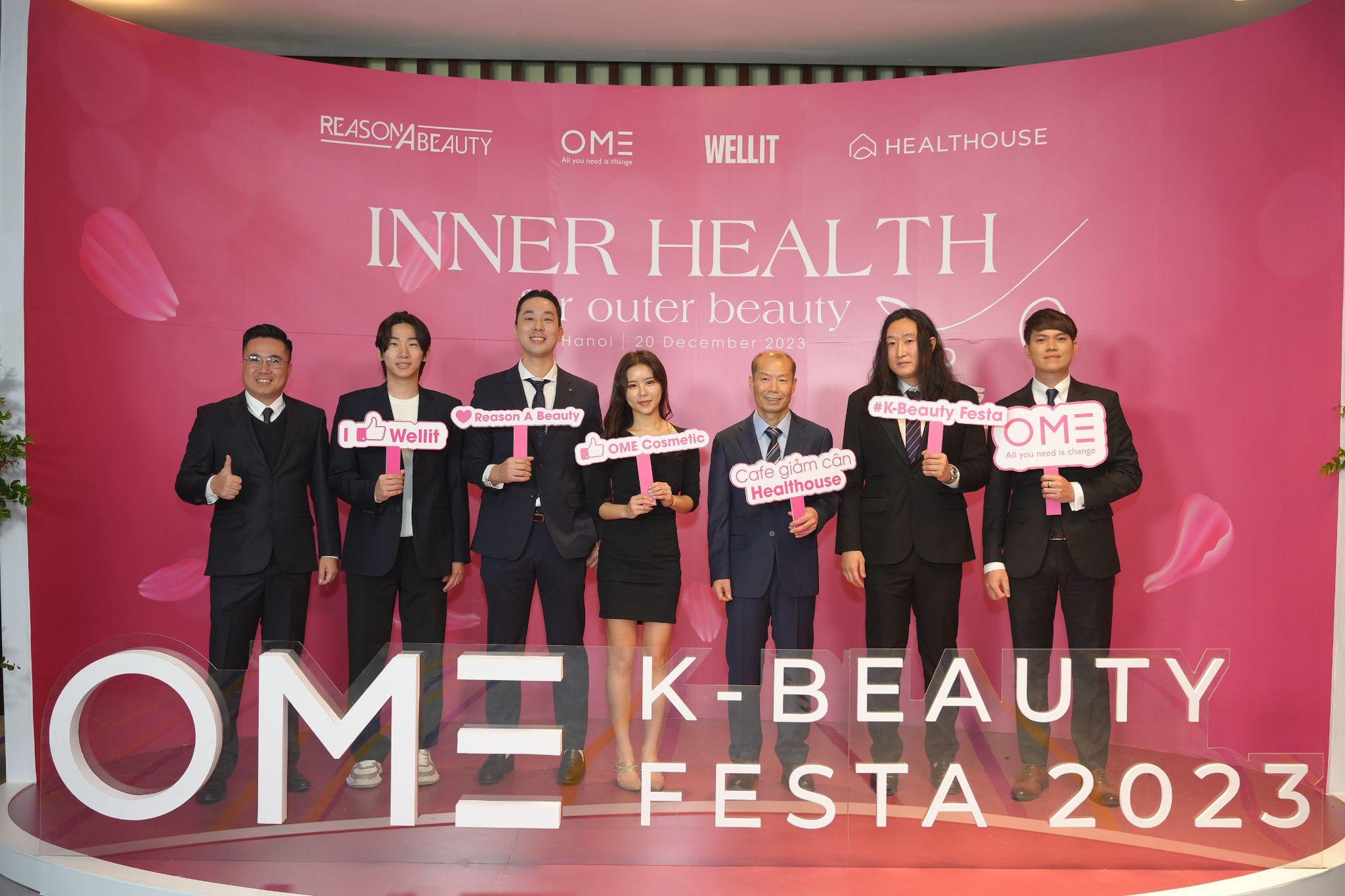 OME Cosmetic ký kết hợp tác với 4 thương hiệu mỹ phẩm Hàn Quốc - Ảnh 1.