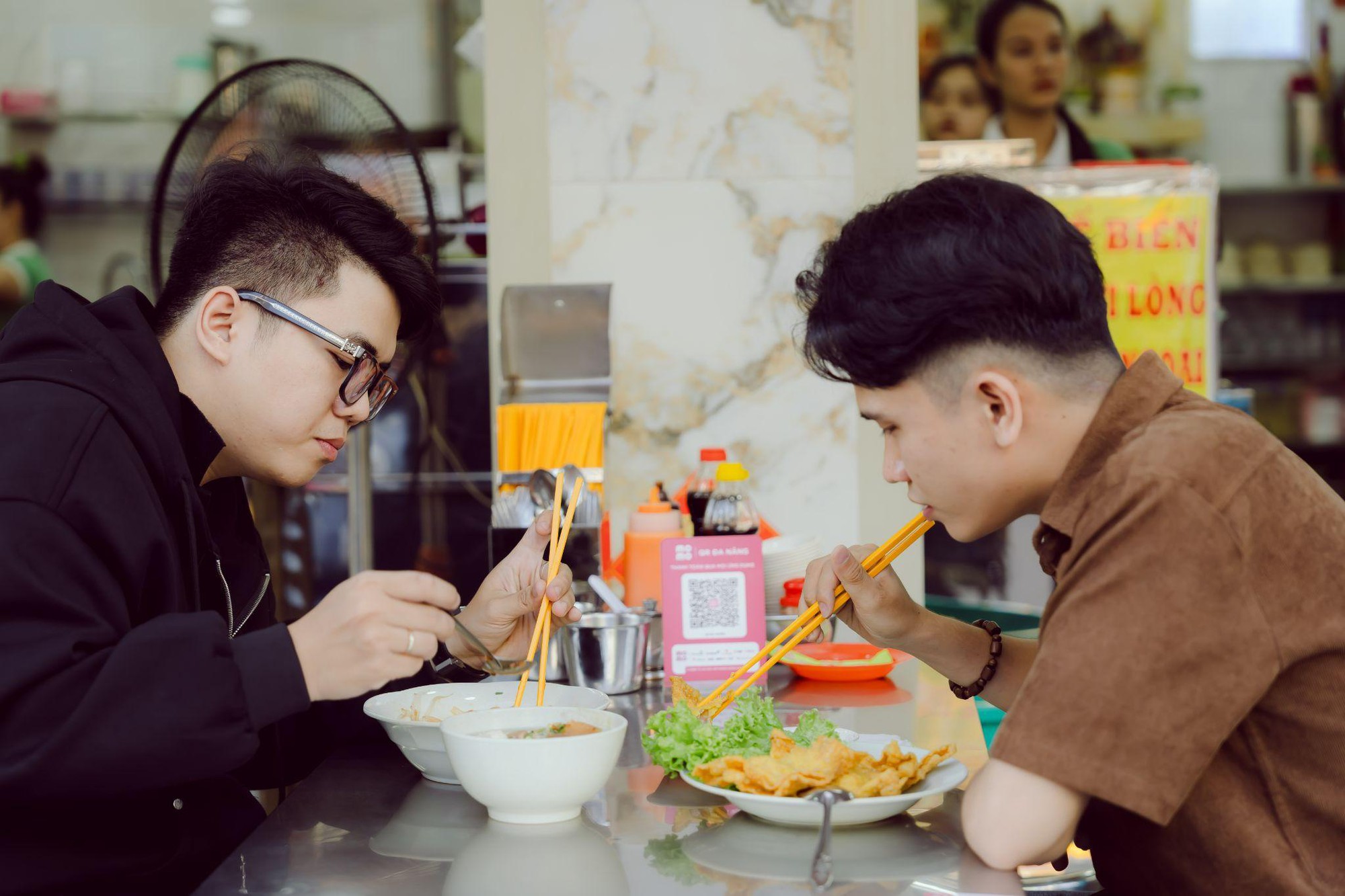 Chấn động: Đi ăn sủi cảo Hà Tôn Quyền không cần mang tiền mặt! - Ảnh 3.