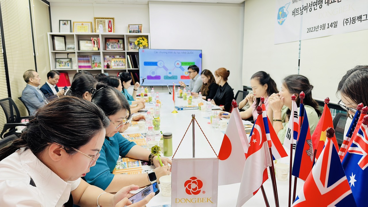 Dongbek Group: Sứ mệnh mở cơ hội đầu tư Hàn Quốc dành cho người Việt - Ảnh 1.