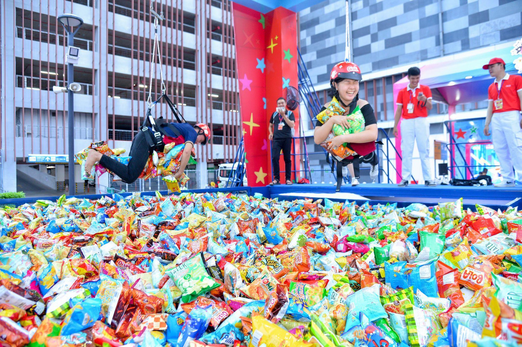 Đại tiệc snack lớn hàng đầu của năm - Oishi Siêu Snack Party gây chấn động với vô vàn hoạt động cực đỉnh - Ảnh 1.