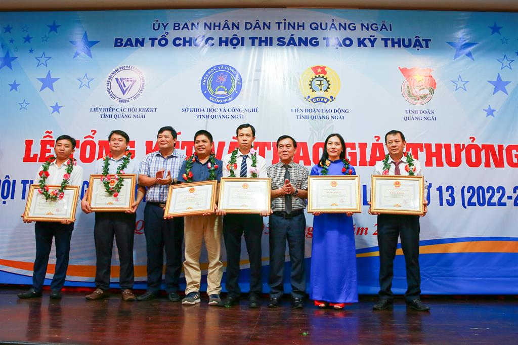 BSR đạt nhiều giải cao tại Hội thi Sáng tạo Kỹ thuật tỉnh Quảng Ngãi - Ảnh 2.