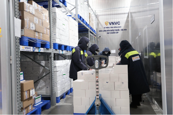 Quà tặng Vắc xin tình yêu lên ngôi dịp Lễ tình nhân 14/2 - Ảnh 4. Quà tặng Vắc xin tình yêu lên ngôi dịp Lễ tình nhân 14/2 - Ảnh 4.