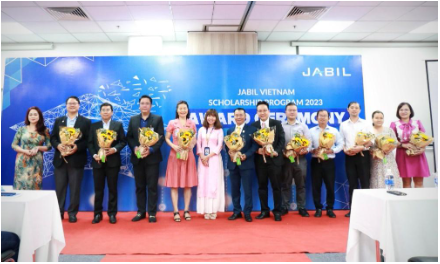 Công ty TNHH Jabil Việt Nam trao 20 suất học bổng tại TPHCM - Ảnh 5.