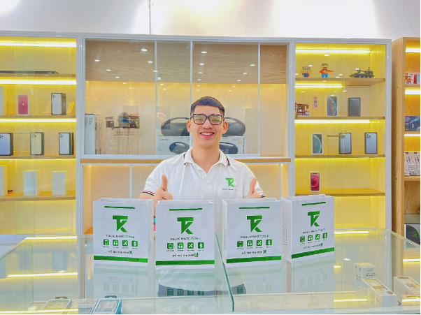 Trường Khang Mobile: Hành trình chinh phục khách hàng với các sản phẩm táo khuyết tại Nam Định - Ảnh 2.