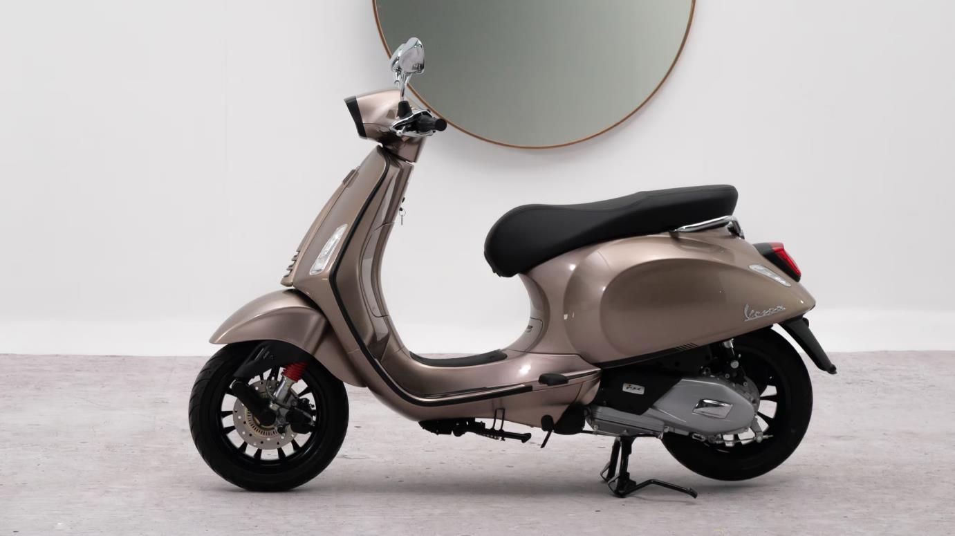 Trải nghiệm “chất Ý” đương đại, định hình xu hướng cùng Vespa Sprint S TFT - Ảnh 4.