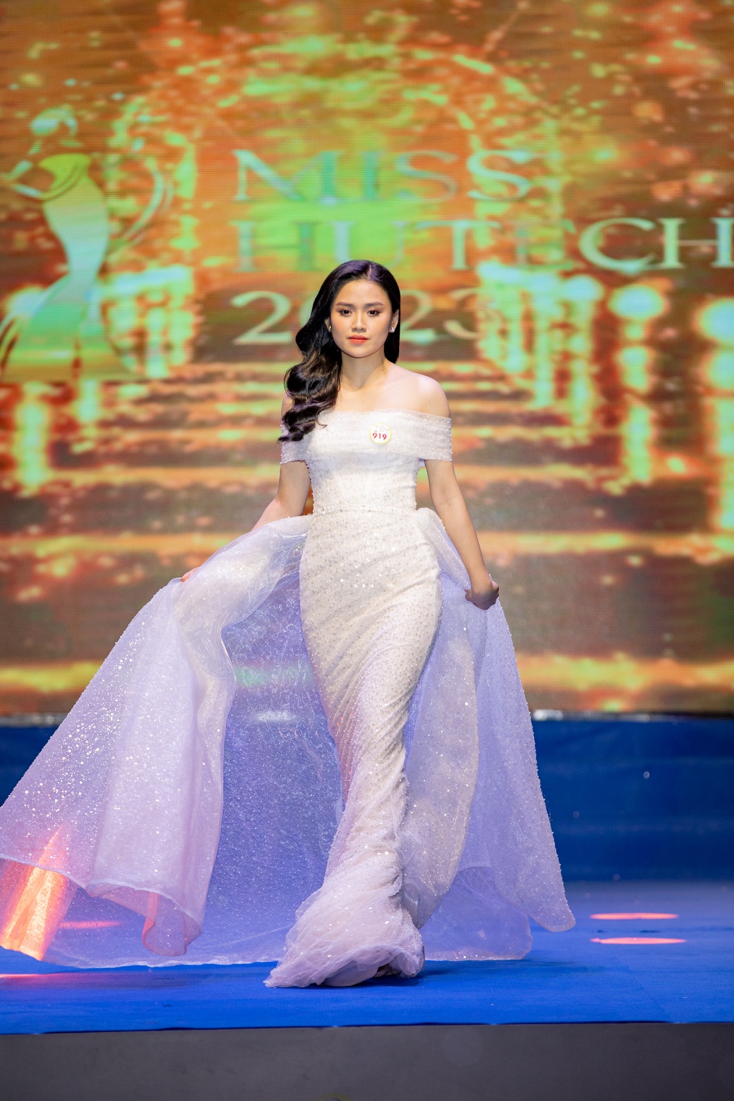 Hoa khôi Miss HUTECH 2023 Nguyễn Thị Tuyết Nhung dự định tham gia các cuộc thi sắc đẹp lớn hơn trong năm nay - Ảnh 1.