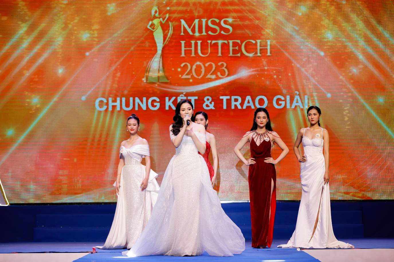 Hoa khôi Miss HUTECH 2023 Nguyễn Thị Tuyết Nhung dự định tham gia các cuộc thi sắc đẹp lớn hơn trong năm nay - Ảnh 3.