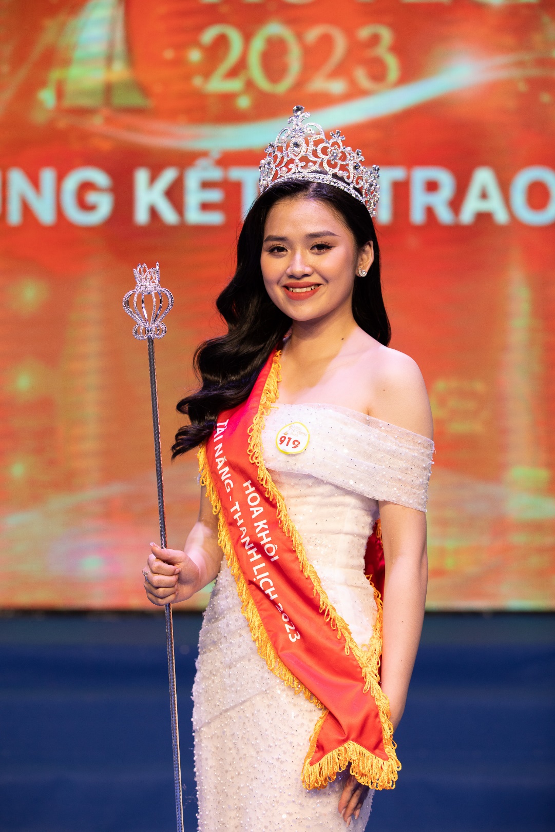 Hoa khôi Miss HUTECH 2023 Nguyễn Thị Tuyết Nhung dự định tham gia các cuộc thi sắc đẹp lớn hơn trong năm nay - Ảnh 8.