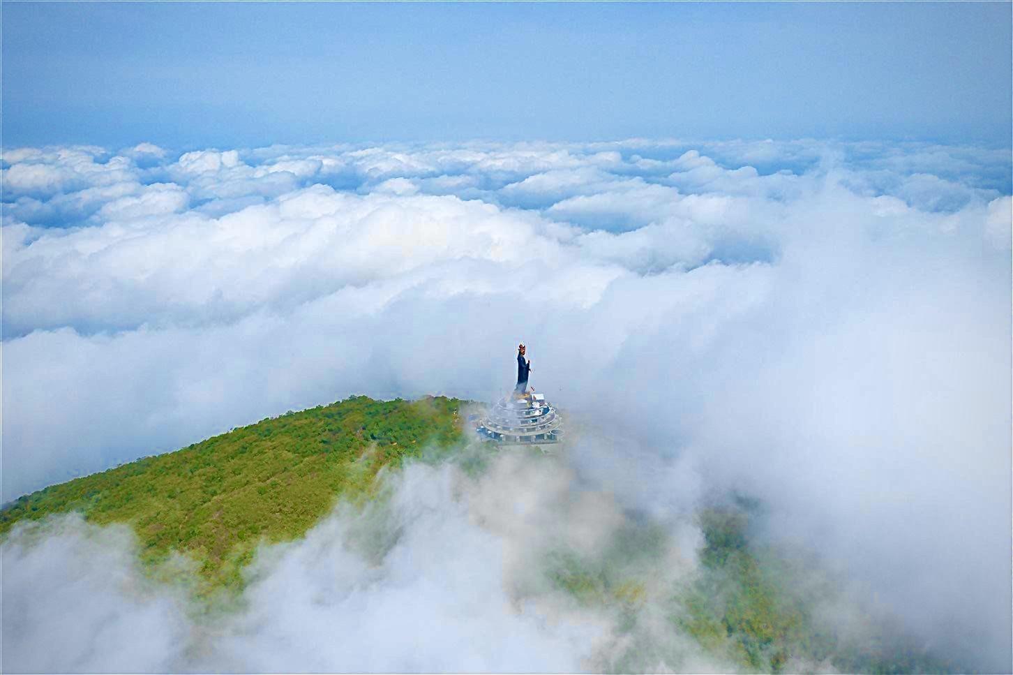 Runner Trọng Nhơn chia sẻ lý do cổng đăng ký của giải chạy Baden Mountain Marathon 2023 liên tục tăng nhiệt - Ảnh 2.