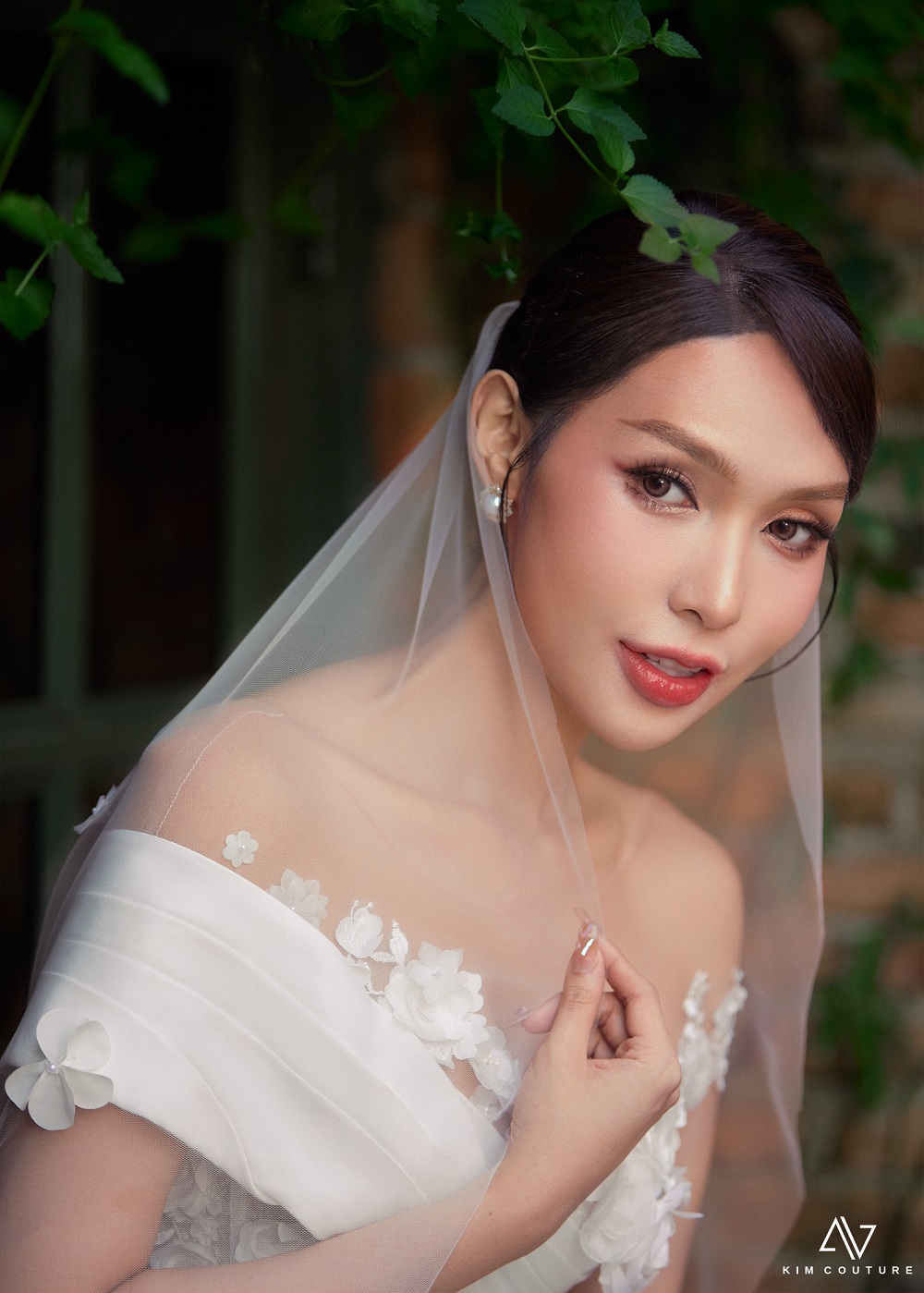 Người đẹp Mỹm Trần tung loạt ảnh hóa cô dâu - Ảnh 2.