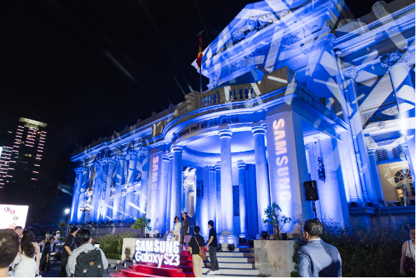 Bảo tàng TP Hồ Chí Minh thay bộ cánh lộng lẫy trong đêm hội tri ân người dùng Samsung Galaxy Note - Ảnh 2.