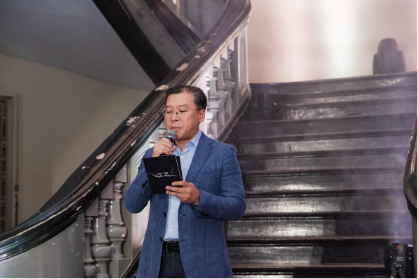 Bảo tàng TP Hồ Chí Minh thay bộ cánh lộng lẫy trong đêm hội tri ân người dùng Samsung Galaxy Note - Ảnh 4.