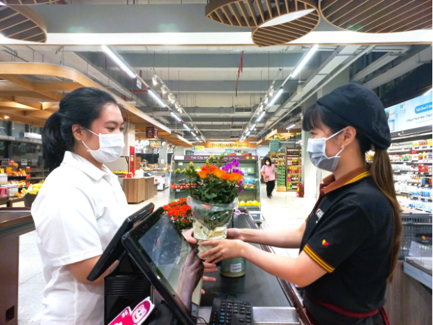 Co.opMart ưu đãi lớn dành tặng phụ nữ Việt nhân ngày 8/3 - Ảnh 2.