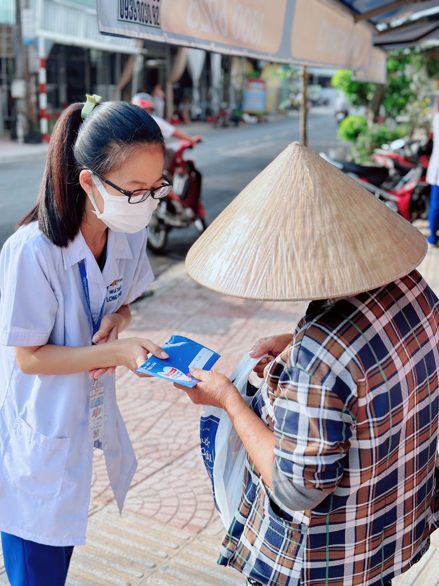 FPT Long Châu nỗ lực chung tay vì cộng đồng qua hành trình Long Châu sẻ chia - Ảnh 2.