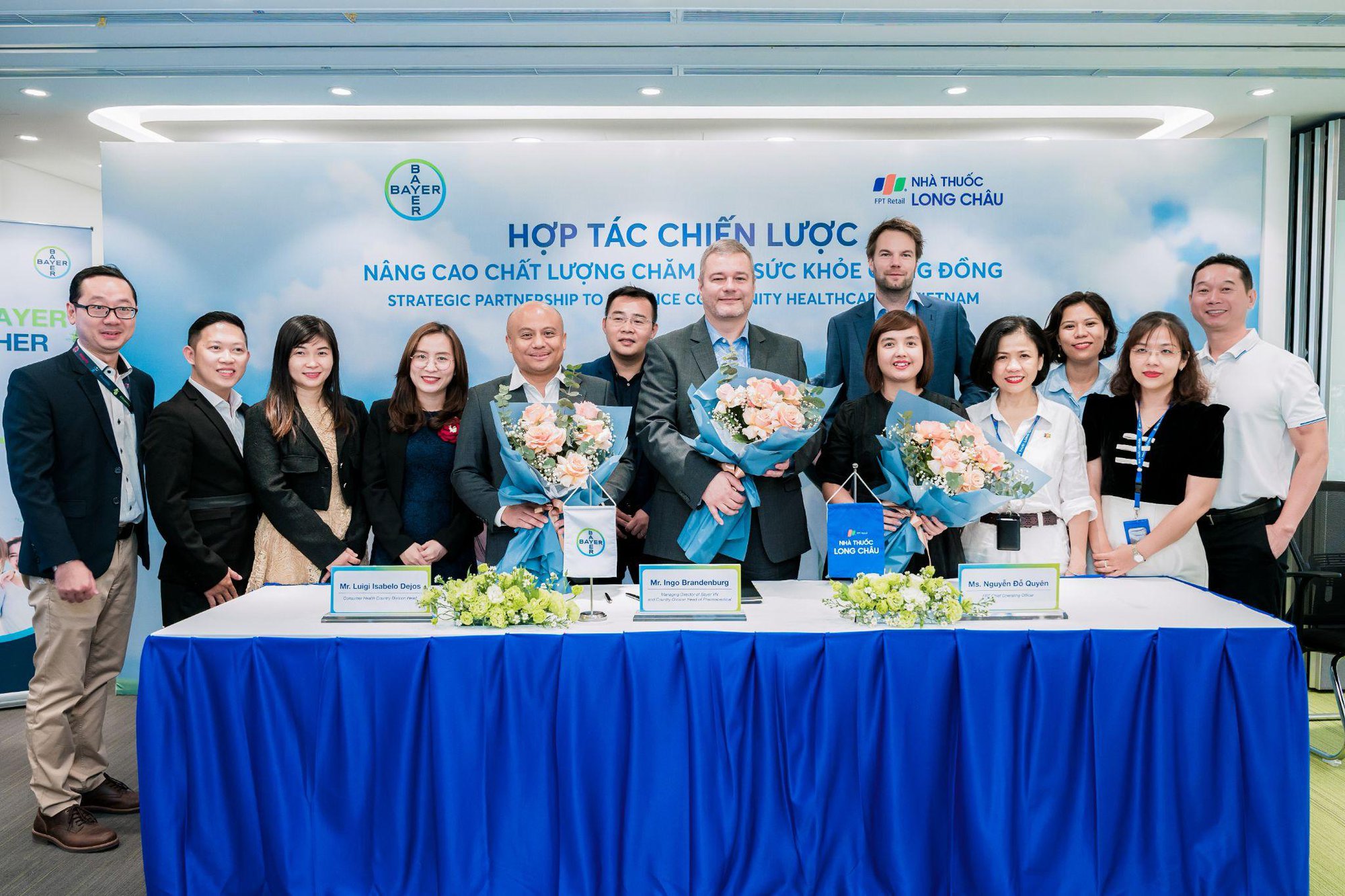 FPT Long Châu và Bayer Việt Nam ký kết hợp tác vì sức khoẻ cộng đồng - Ảnh 1.