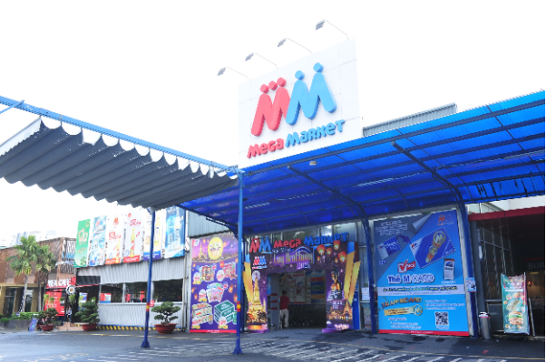 Đến Mega Market &quot;Trao lon cũ, nhận quà mới&quot; cùng TBC-Ball - Ảnh 3.