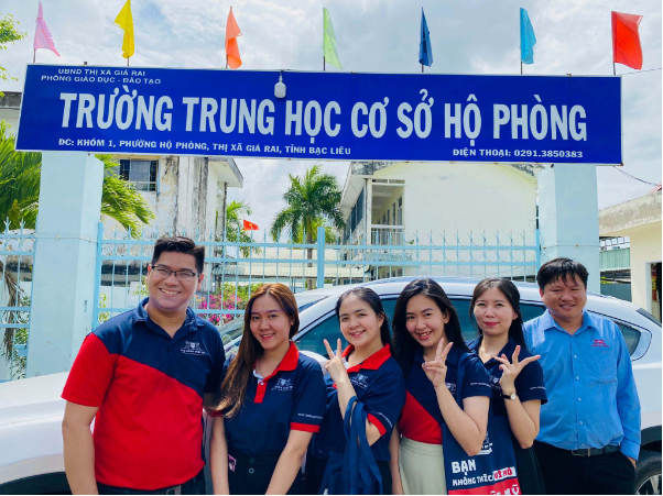 Cao đẳng Việt Mỹ Cần Thơ thực hiện chuỗi định hướng nghề nghiệp cho hơn 300 trường THCS, THPT tại các tỉnh miền Tây - Ảnh 1.