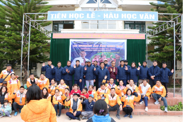 Đoàn từ thiện Tần Nguyễn mang niềm hạnh phúc đến với trẻ em vùng cao - Ảnh 5.