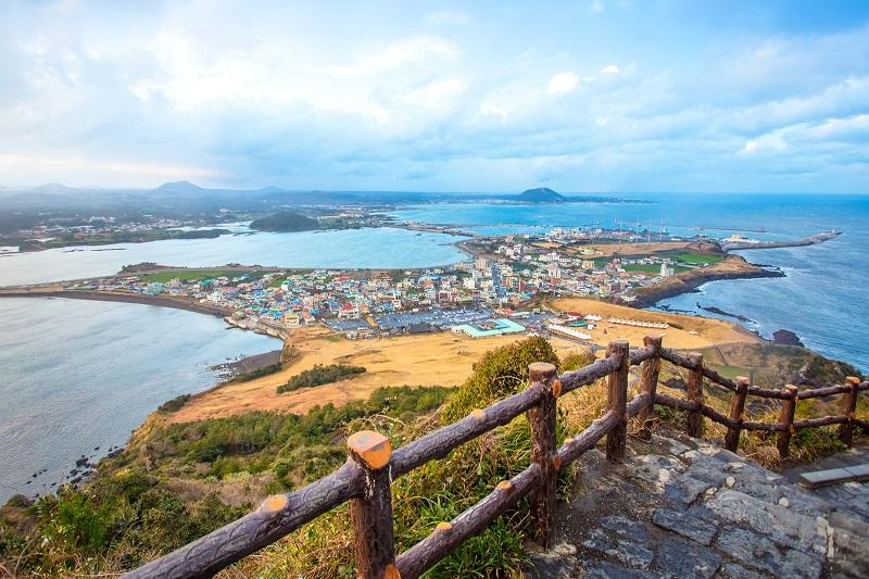 Vì sao mùa hè Jeju hấp dẫn du khách Việt? - Ảnh 2.
