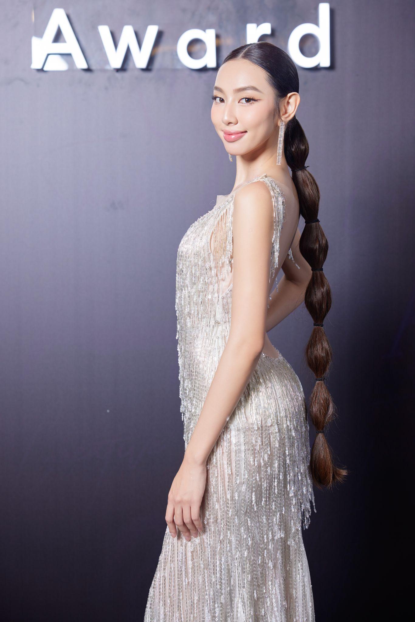 Hoa hậu Thùy Tiên, Võ Hà Linh, Chloe Nguyễn cùng dàn KOLs tỏa sáng tại lễ trao giải LazAffiliates Award 2023 - Ảnh 2.