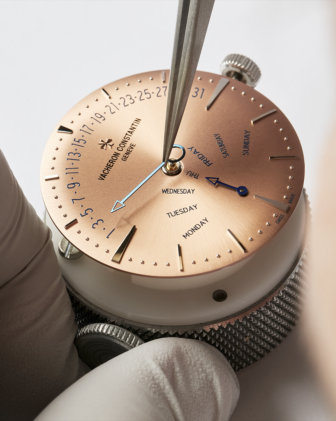 ‘Retrograde Trilogy’: Vacheron Constantin kể tiếp câu chuyện của kim hồi - Ảnh 3.