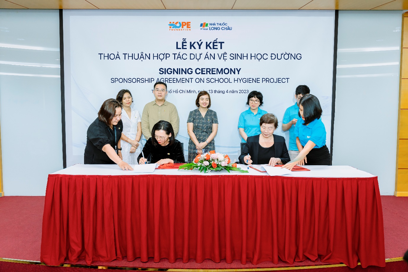 FPT Long Châu đồng hành cùng Quỹ Hy vọng triển khai dự án “Vệ sinh học đường” - Ảnh 1.
