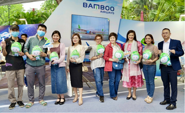 Hàng nghìn khách tham gia hoạt động cùng Bamboo Airways tại Hội chợ Du lịch quốc tế - Ảnh 6.