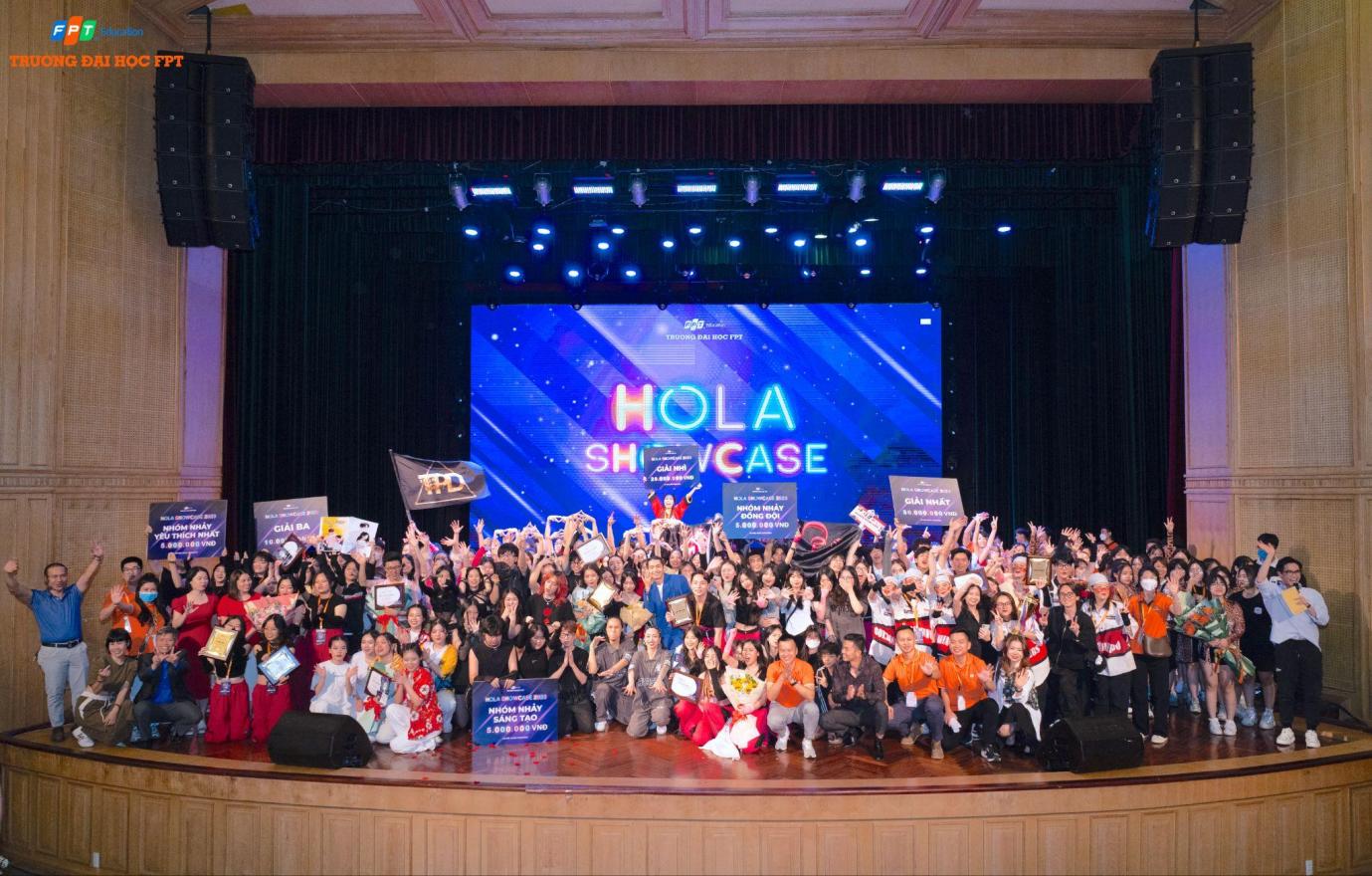 Học sinh THPT Lý Thường Kiệt nâng cúp vô địch Hola Showcase 2023 do ĐH FPT Hà Nội tổ chức - Ảnh 9.