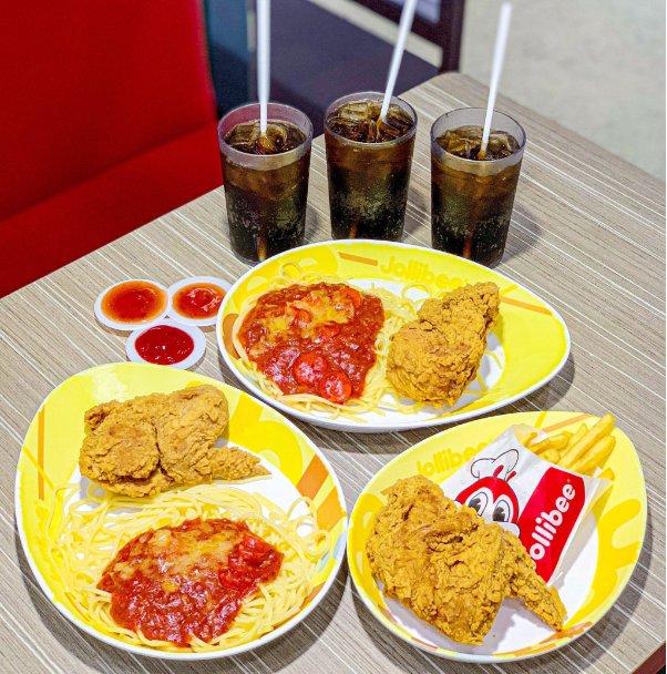 Tại sao gà rán Jollibee được chuyên gia trong nước ưu ái lựa chọn? - Ảnh 3.