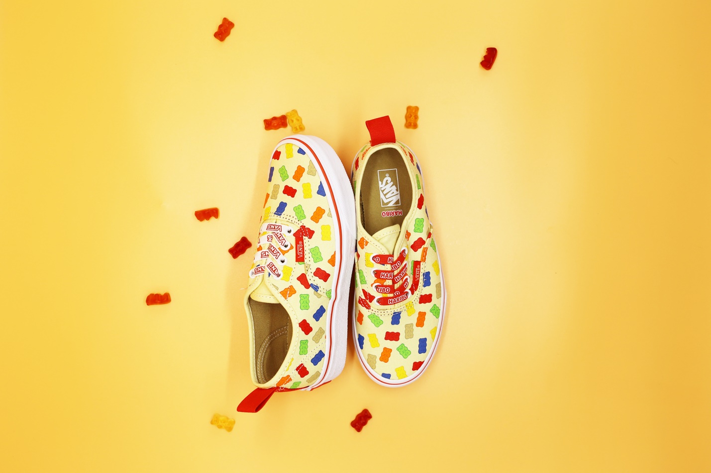 Vans x Haribo cùng Oversized Florals mang lại thế giới ngọt ngào đầy màu sắc cho mọi lứa tuổi - Ảnh 3.