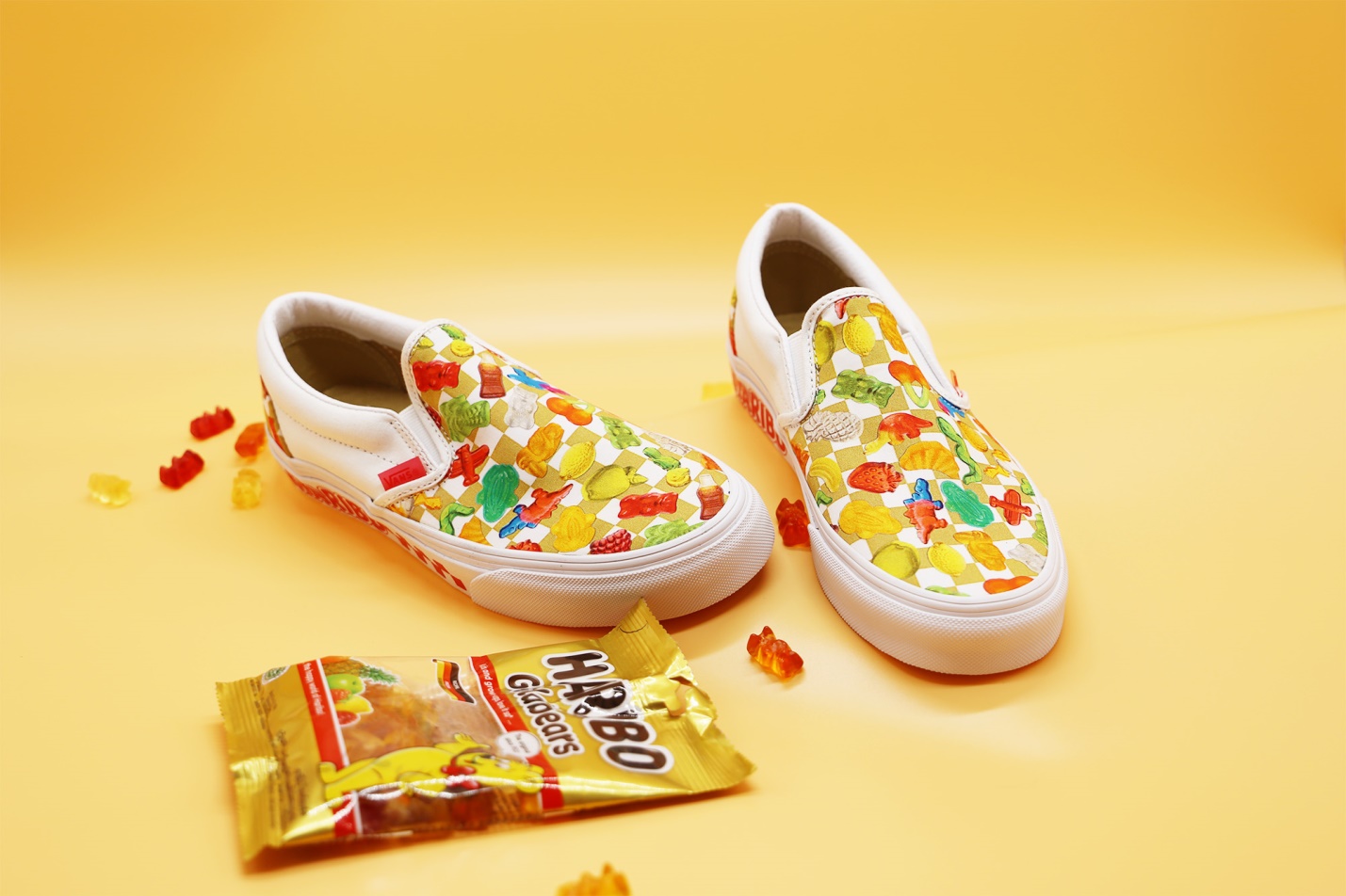 Vans x Haribo cùng Oversized Florals mang lại thế giới ngọt ngào đầy màu sắc cho mọi lứa tuổi - Ảnh 4.