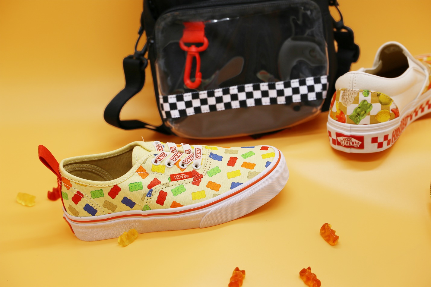 Vans x Haribo cùng Oversized Florals mang lại thế giới ngọt ngào đầy màu sắc cho mọi lứa tuổi - Ảnh 12.