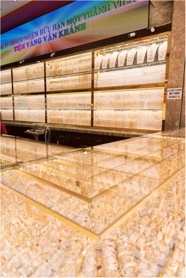 Tiệm vàng Vân Khánh - Chất lượng và uy tín là tiêu chí hàng đầu trong kinh doanh trang sức - Ảnh 3.